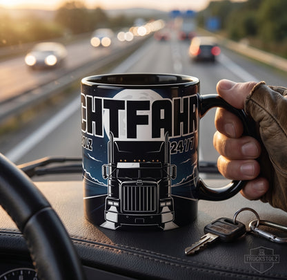 TRUCKSTOLZ® „Nachtfahrer“ Keramiktasse (11oz)